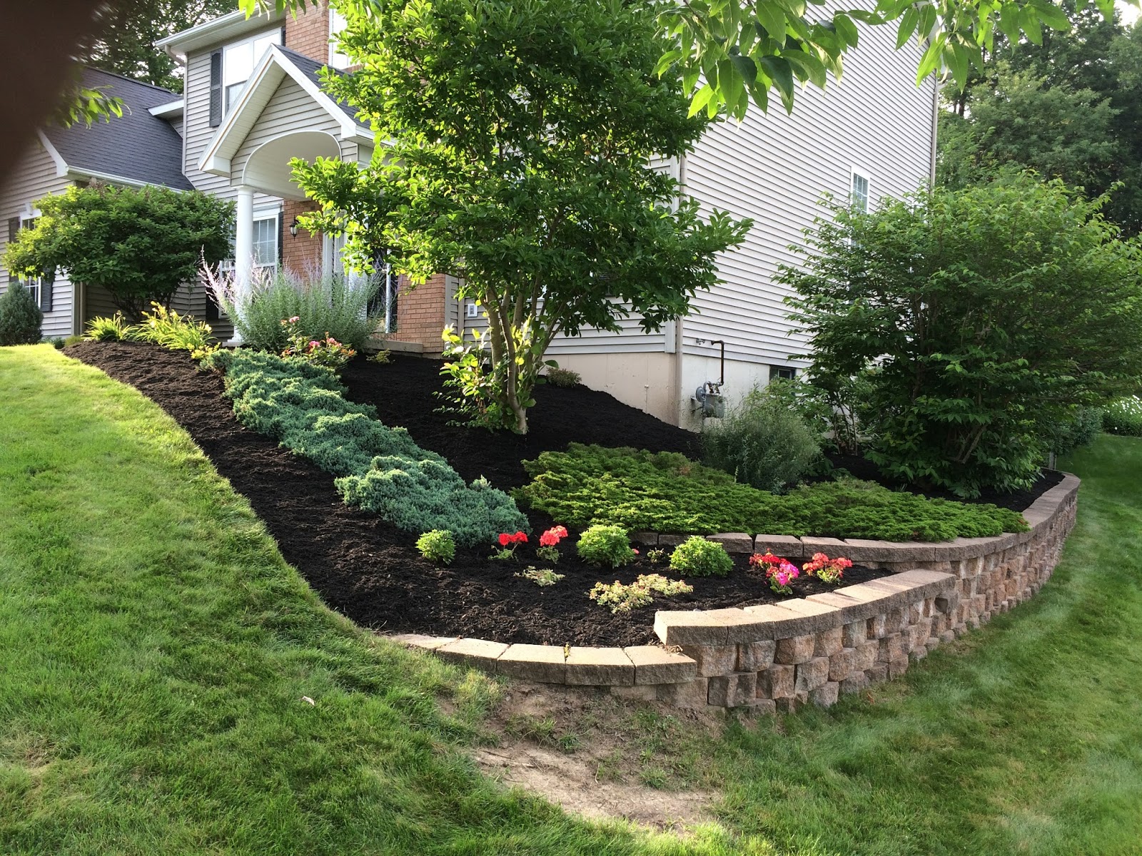 Bryk City Landscaping Mulch Spreading & Edging Capital Region