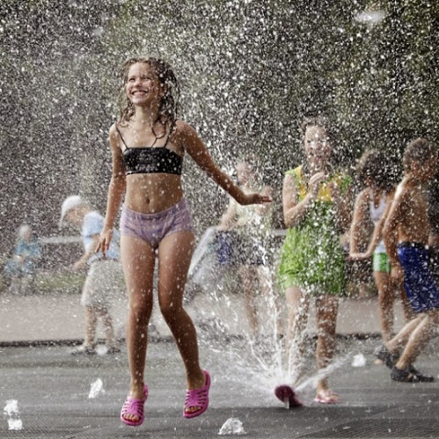 Παιδιά σε καλοκαιρινή διάθεση