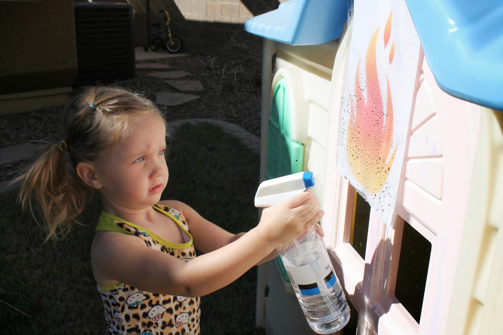 Apples 4 Bookworms: Play School: Fire Safety!