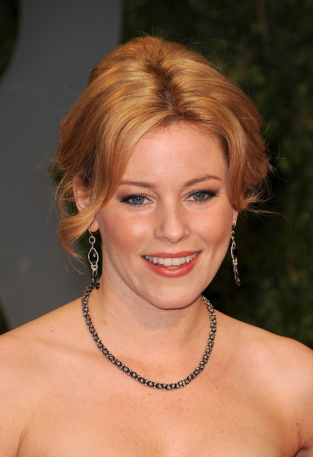 http://1.bp.blogspot.com/-qLdxvoSK82g/T3B_q_L3yiI/AAAAAAAACW8/RWXPvIoeekU/s1600/62093-niki-elizabeth-banks-521-123-36lo.jpg