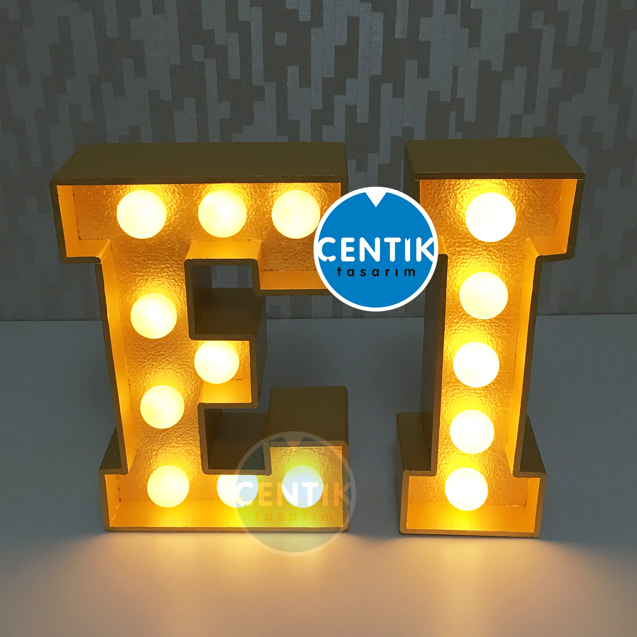 Çentik Tasarım Strafor parti dekorları Pille çalışan ışıklı harfler