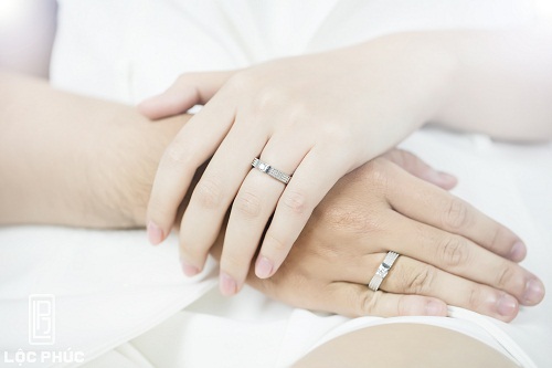 Những điều bạn cần biết khi mua nhẫn đính hôn và nhẫn cưới Nhung-dieu-ban-can-biet-khi-mua-nhan-dinh-hon-va-nhan-cuoi