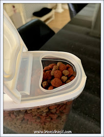 Top Tips For Cat Pawrents ©BionicBasil® Dry Food Decanter, Easy Pour Less Mess