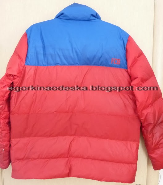 Егоркина одёжка: Заплатка на спинке куртки.