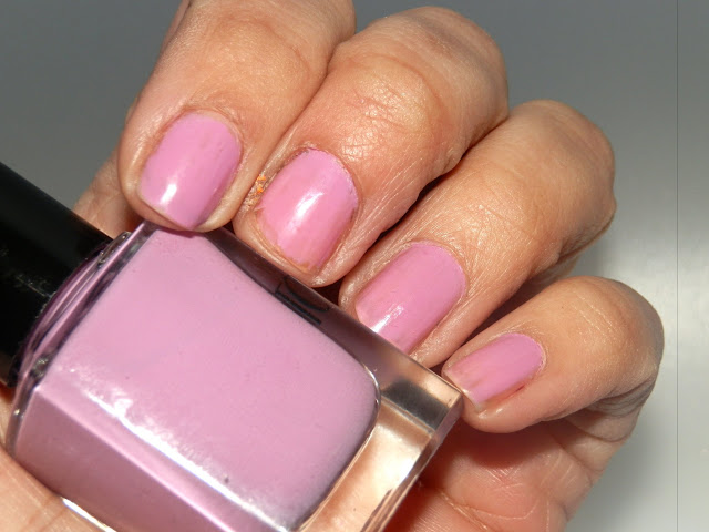 NIYOT Nail Polish Lilac Snap Swatches 