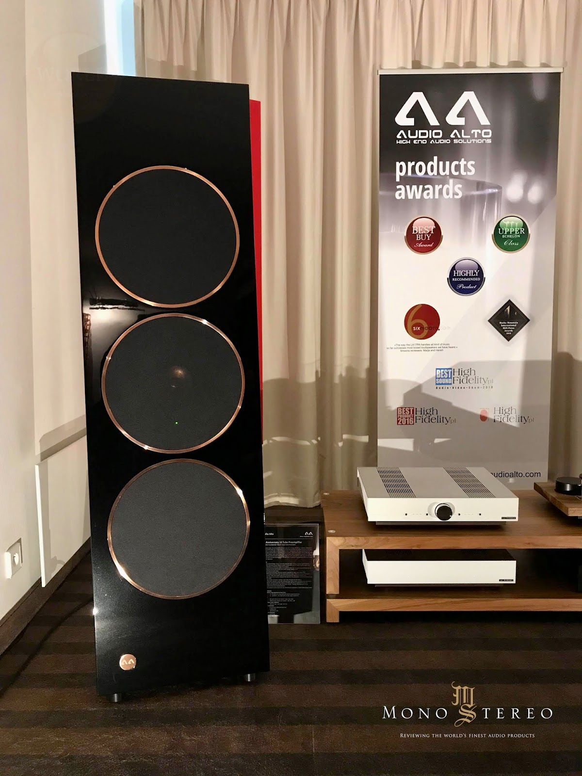 75332727_418639762396859_454717198898403