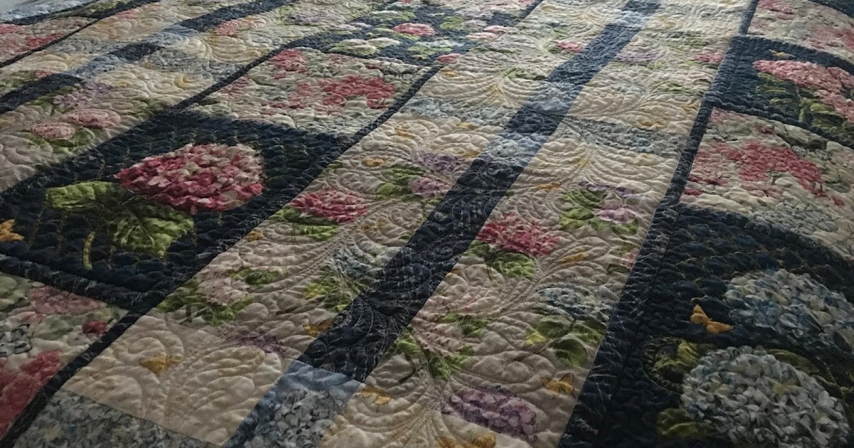 Custom Longarm Quilting by Quilts by Hannelore Hydrangea Quilt with