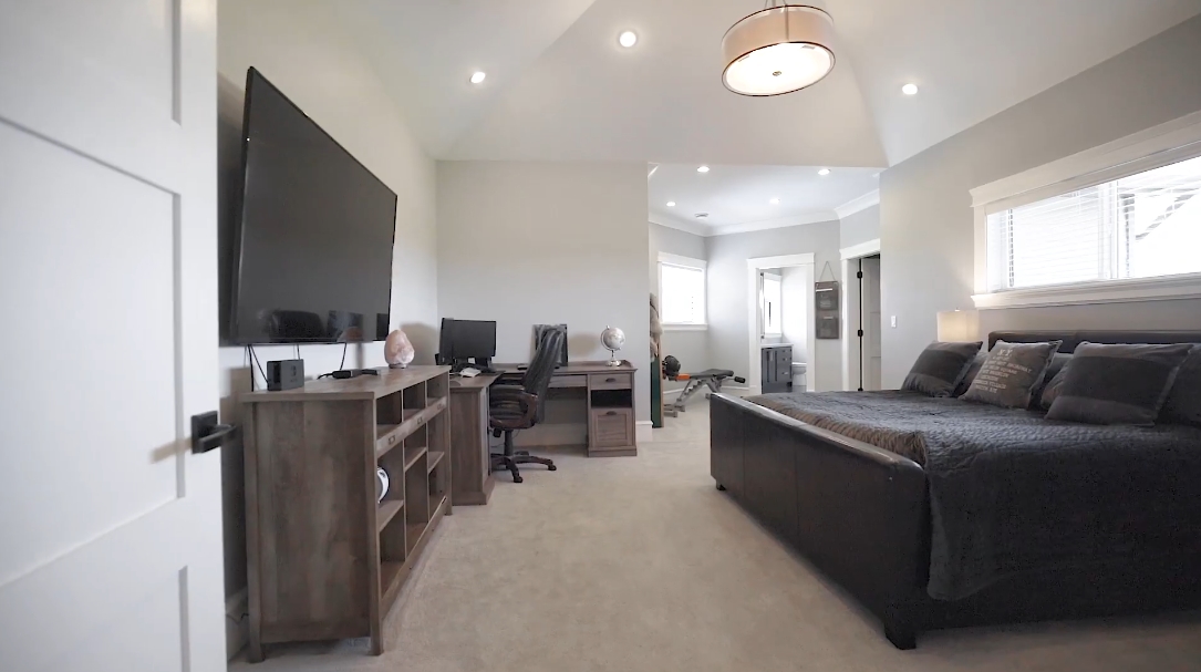 57 Interior Design Photos vs. 319 184 St, Surrey, BC Luxury Home Tour