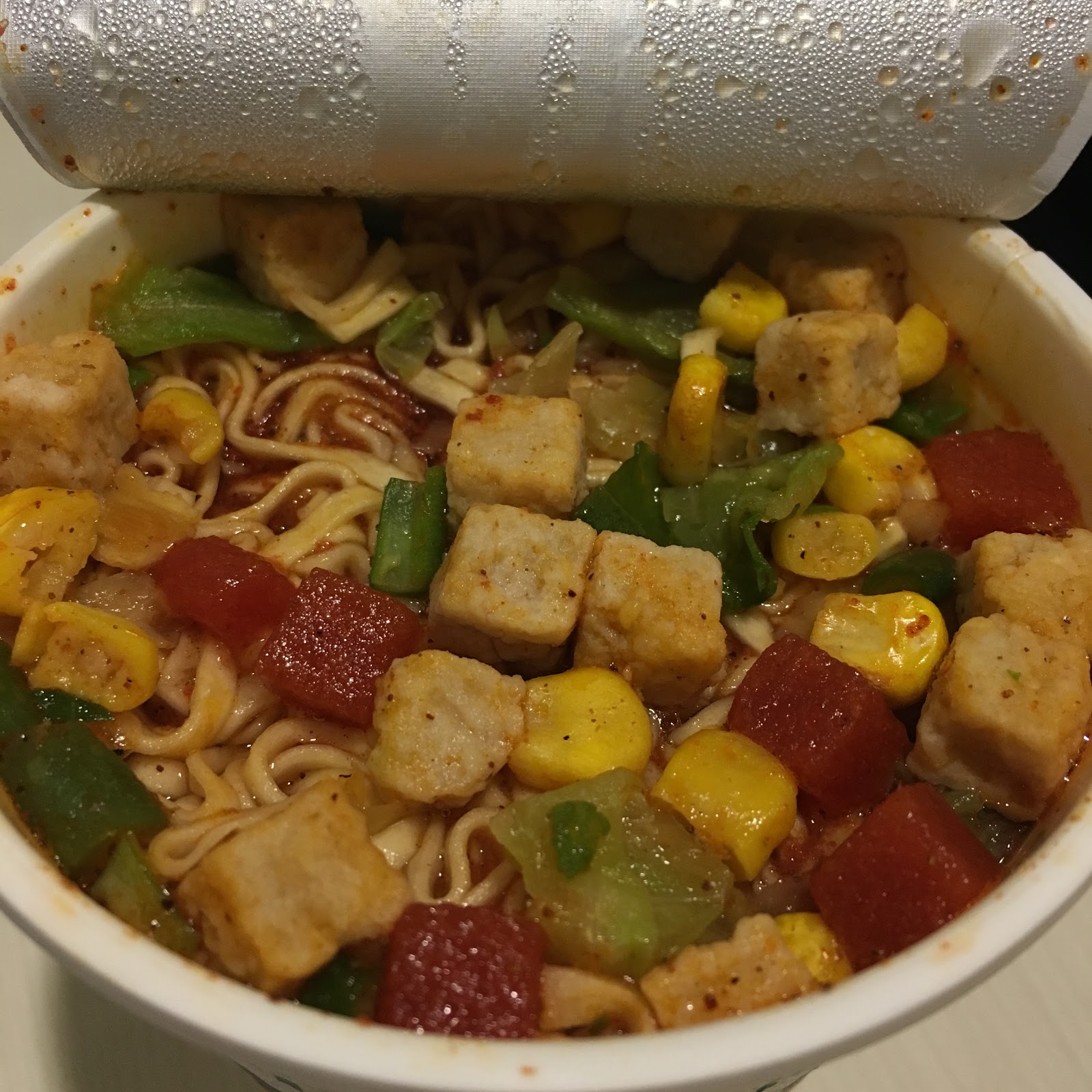 a simple moment Nissan Chili Tomato Cup Noodle review