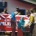 Dalam Rangka HUT RI ke-75 pada Masa Pandemi Akp Yulihasman S.Sos, selaku Kapolsek Tambusai Rohul, Lakukan Giat Bakti Sosial Penyerahan Bantuan Sembako kepada Warga
