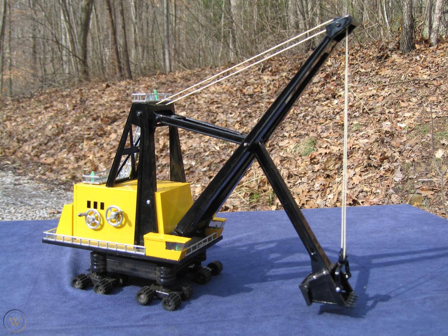 MOONBASE CENTRAL THE SEARS MOUNTAIN MOVER SHOVEL