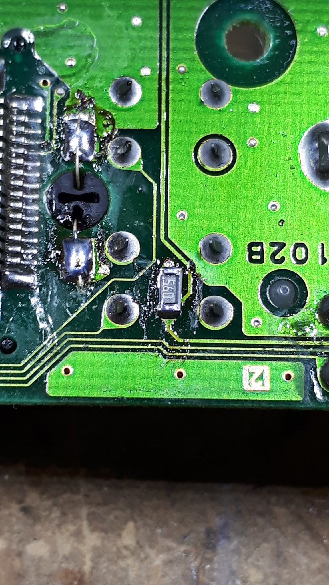 Reparando una FT2500M con problema de potencia