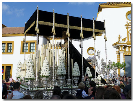 Santo Entierro y Resurrección de Nuestro Señor Jesucristo y Nuestra Señora de la Soledad.