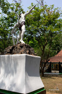pesanggrahan nyi roro kidul kebumen