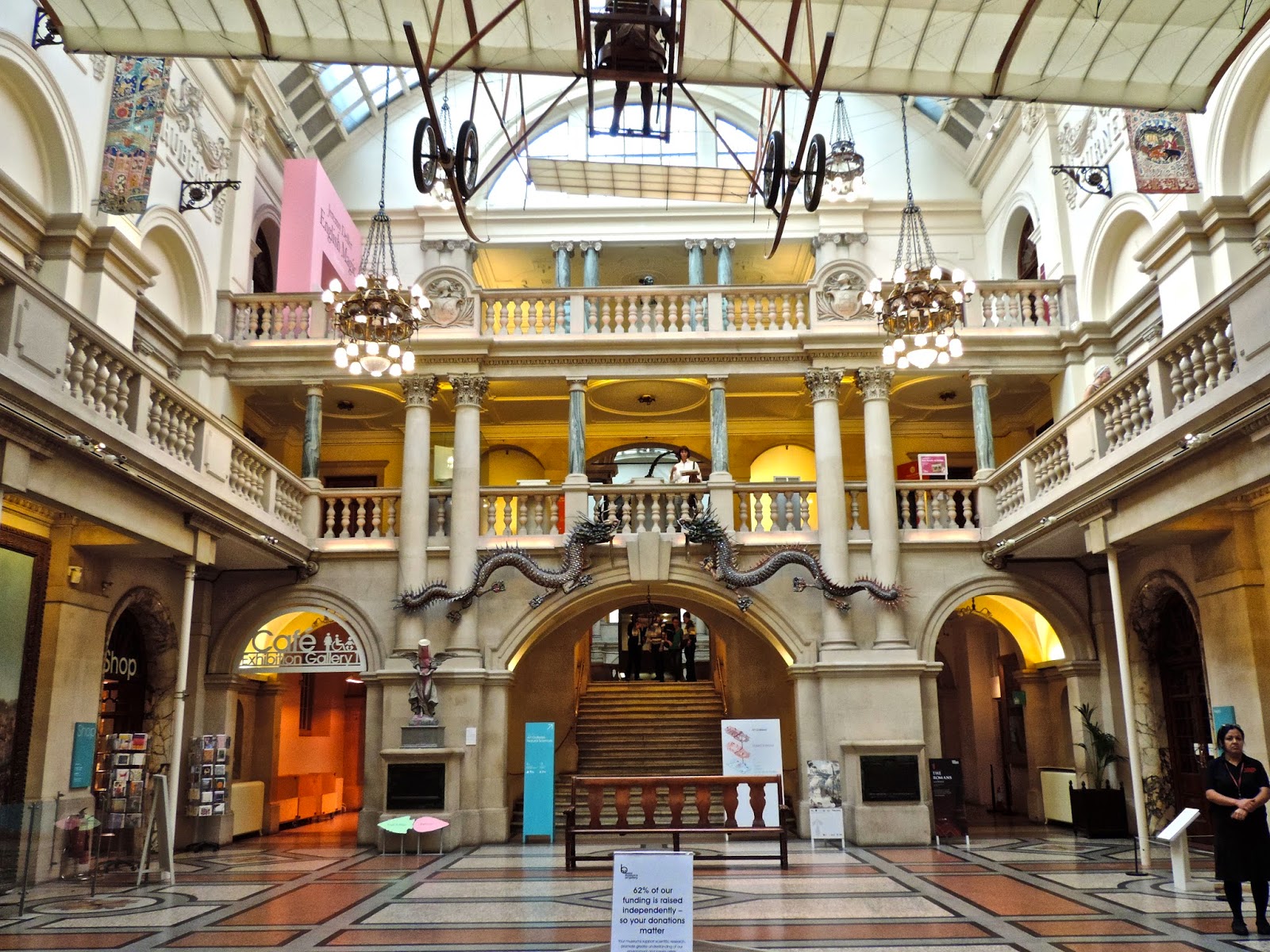 Of Golden Roses: Bristol Museum & Art Gallery