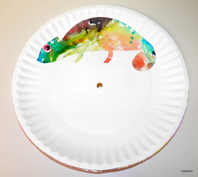 Color Changing Wax Paper Chameleon – The Pinterested Parent