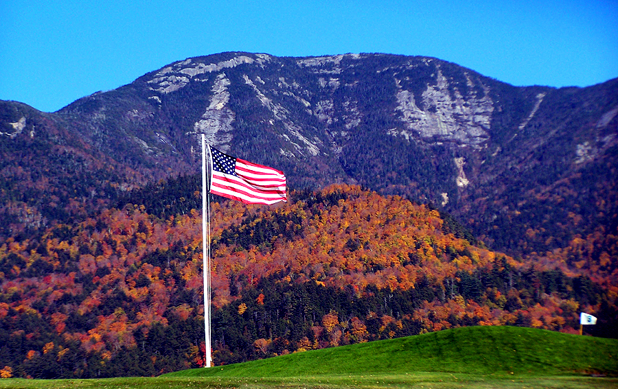 Hiking in the White Mountains Adirondack FortySixers