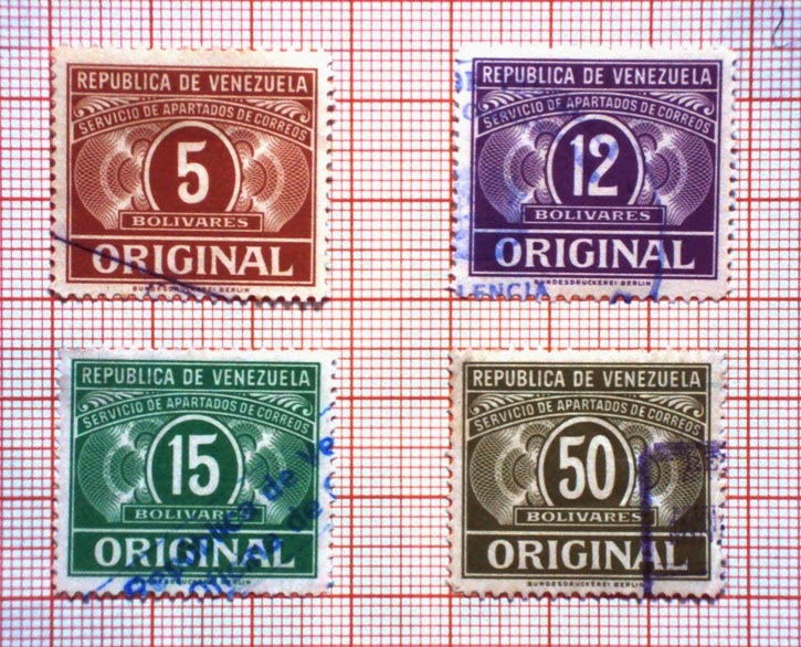 Con las pinzas Servicio de Apartados de Correos