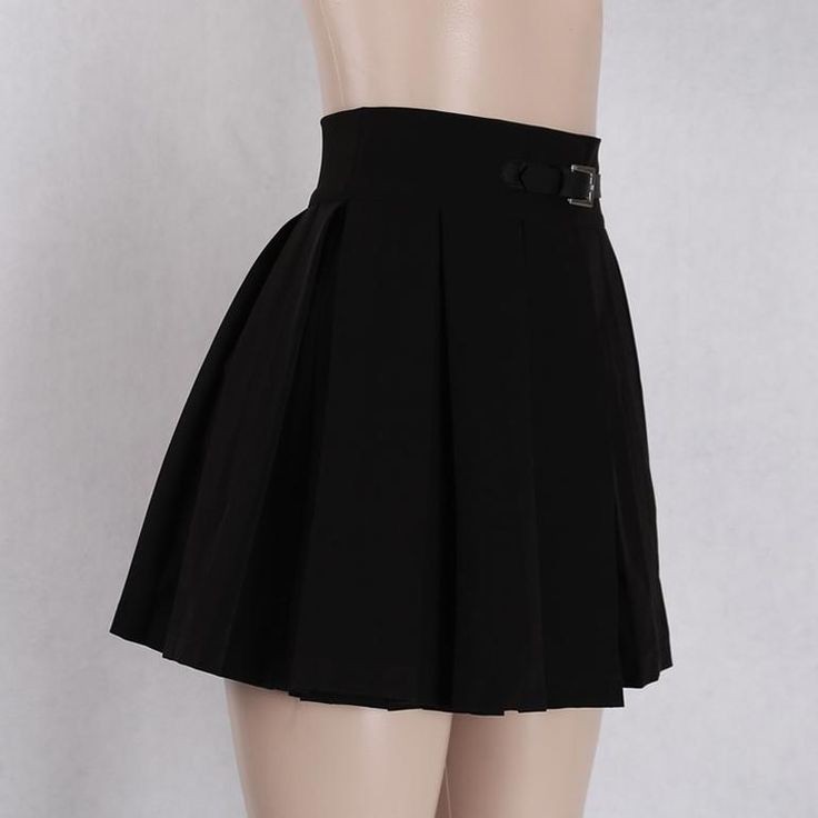 Girl Image: High waisted skirt