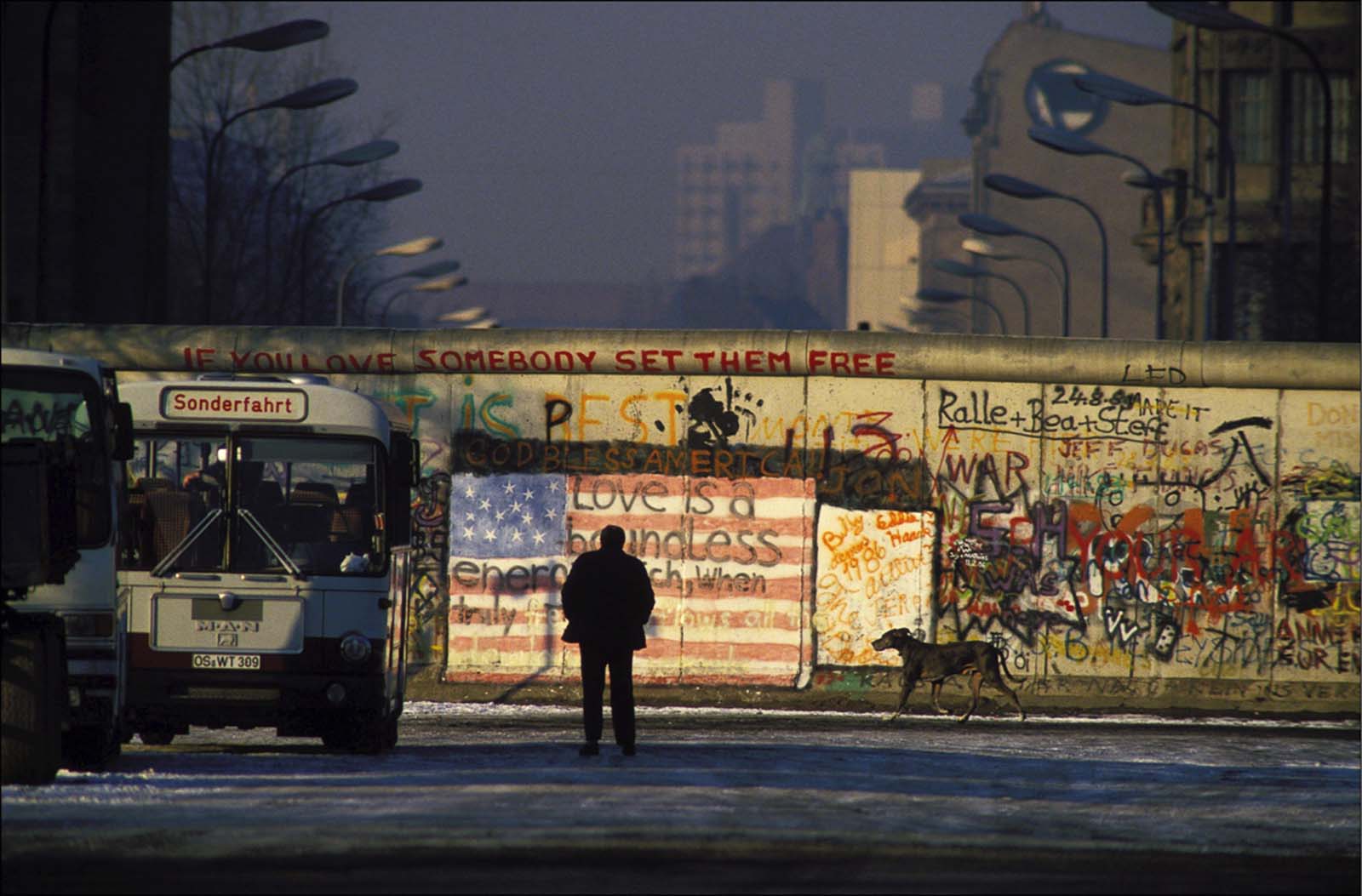 Everyday life along the Berlin Wall, 1985-1986