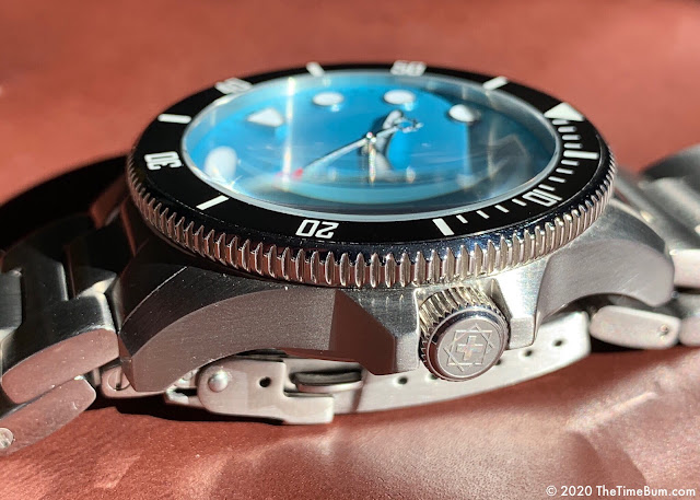 Second Hour Gin Clear Diver Pastel Blue