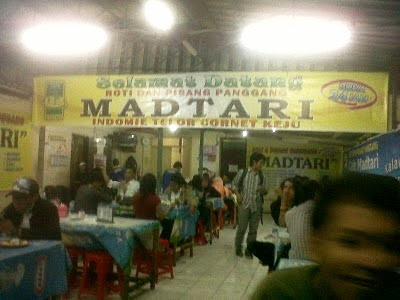Kafe Madtari, si Pengobral Keju dari Bandung