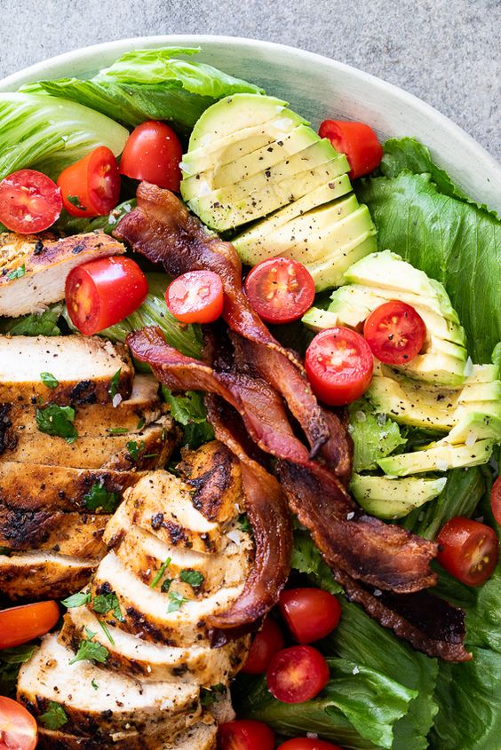 Grilled chicken BLT salad