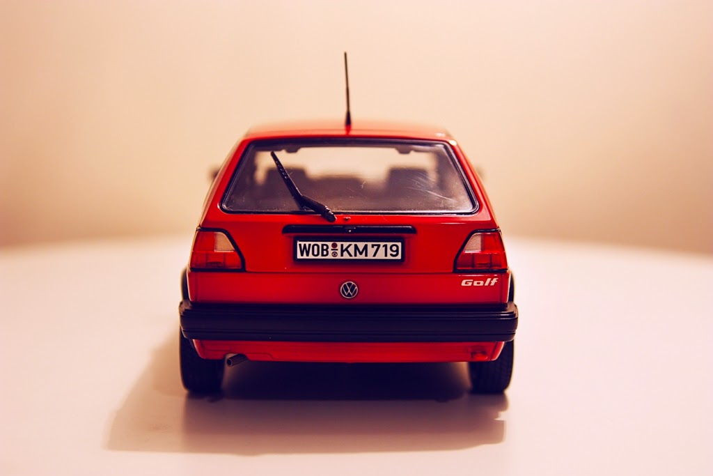 1/18 Norev Volkswagen Golf CL