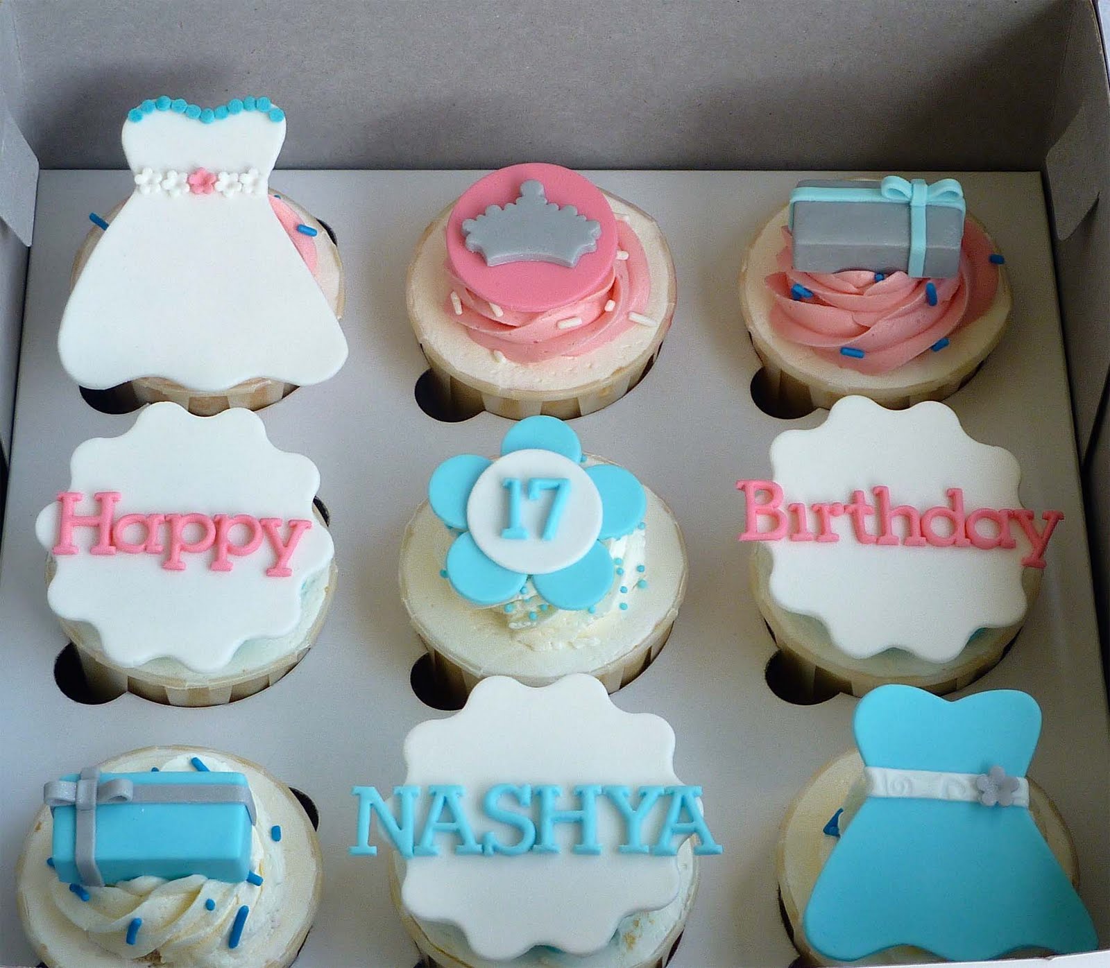 little-miss-cupcakes-17th-birthday-cupcakes