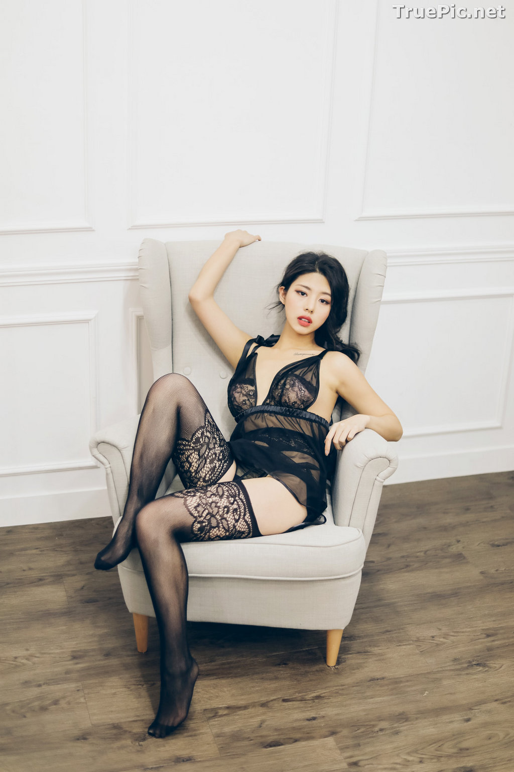 Image Jung Yuna - Korean Fashion Model - Black Transparent Lingerie Set - TruePic.net - Picture-15