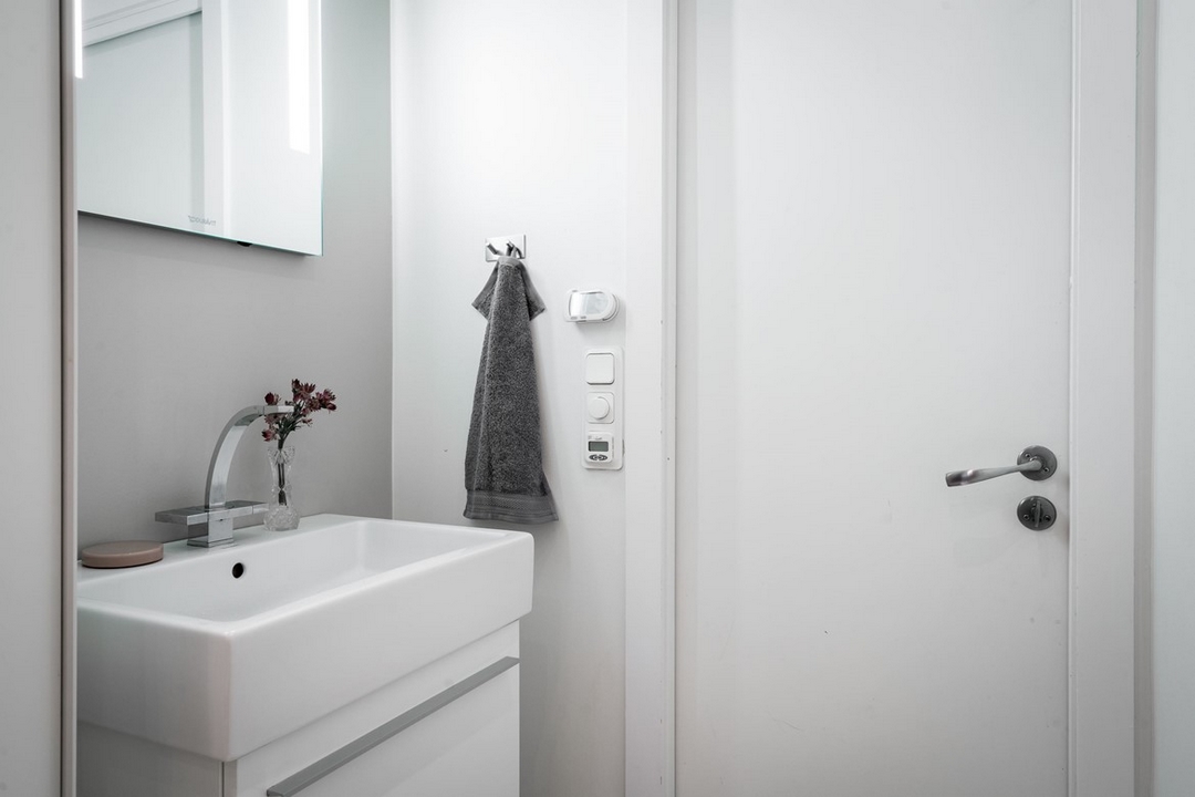 SIMPLEMENT DÉCONTRACTÉ