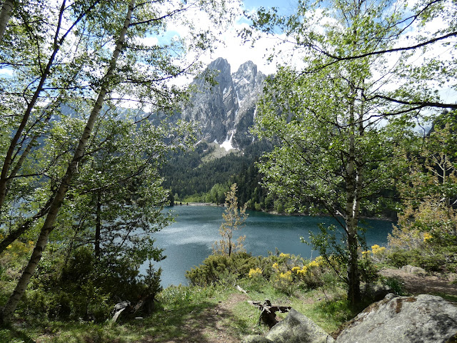 Encore une vue sur les Encantats avant de monter vers la Ratera.