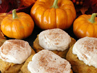 PUMPKIN SPICE COOKIES WITH CINNAMON CREAM CHEESE FROSTING