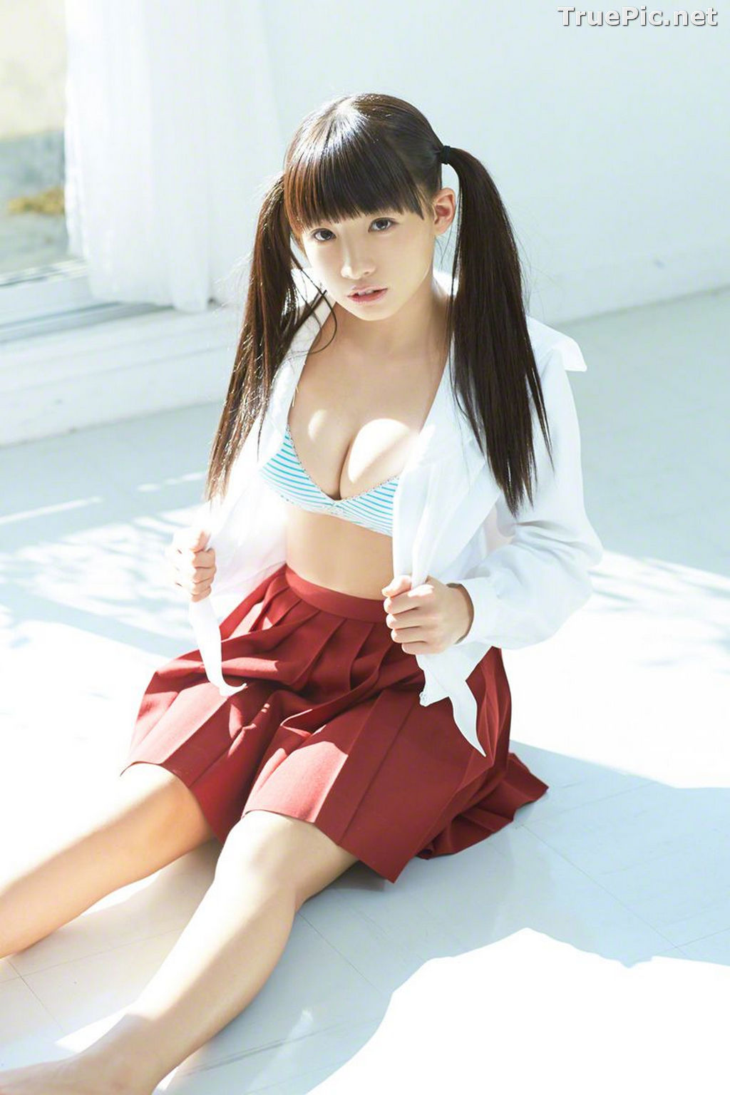 Image Wanibooks No.133 - Japanese Model and Singer - Hikari Shiina - TruePic.net - Picture-98