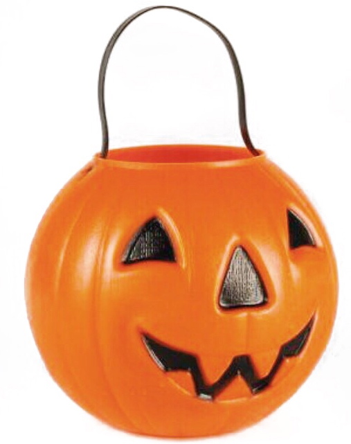 Pucker Up Style DIY Trick Or Treat Pail.