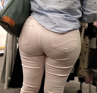 Madura culona caderona en pantalon Madura culona caderona pantalon