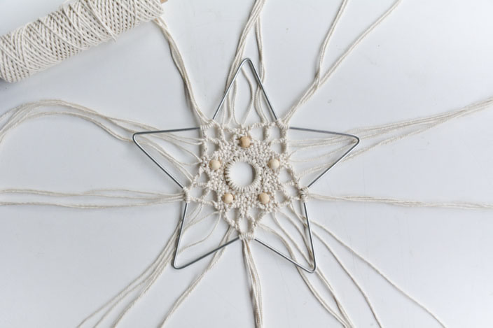 sujetamos la estrella a la estructura