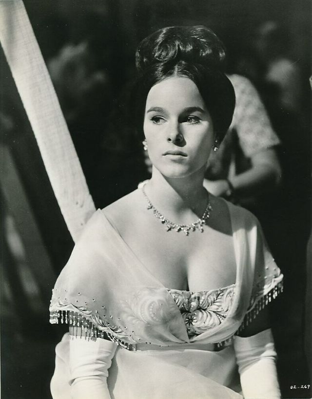 40 Photos of a Young Geraldine Chaplin in the 1960s Vintage Everyday