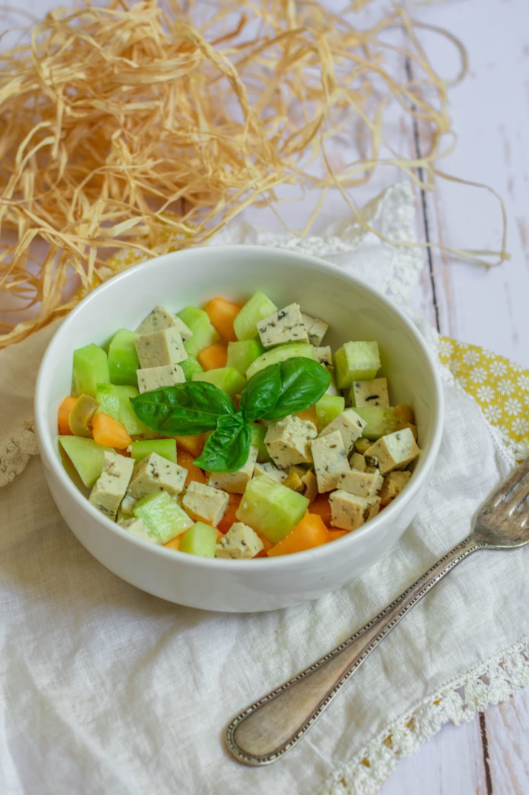 Salade De Concombre Melon Et Tofu Au Basilic Rosenoisettes