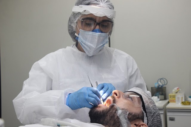 Às vésperas do Dia Mundial da Saúde Bucal, dentista do SESI Odonto dá dicas de prevenção