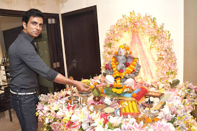 Sonu Sood Celebrates Ganesh Festival Images