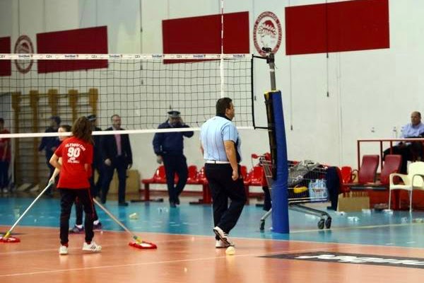 Κλείνει η ζούγκλα στου Ρέντη