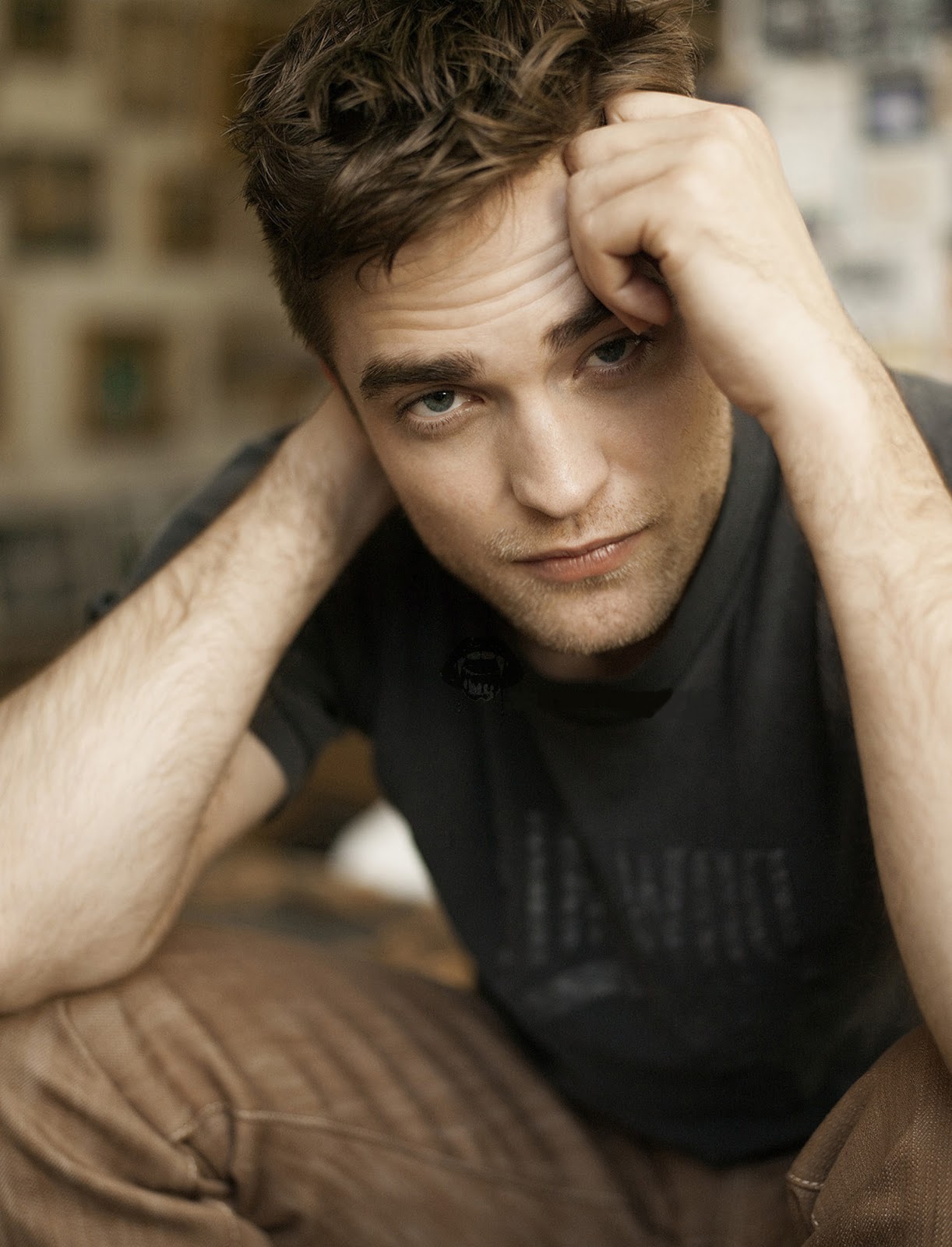 http://1.bp.blogspot.com/-qTteZpvVBkw/TWVC4Q_mzoI/AAAAAAAAA34/kWUxGLxXYBA/s1600/Robert+Pattinson+18.jpg