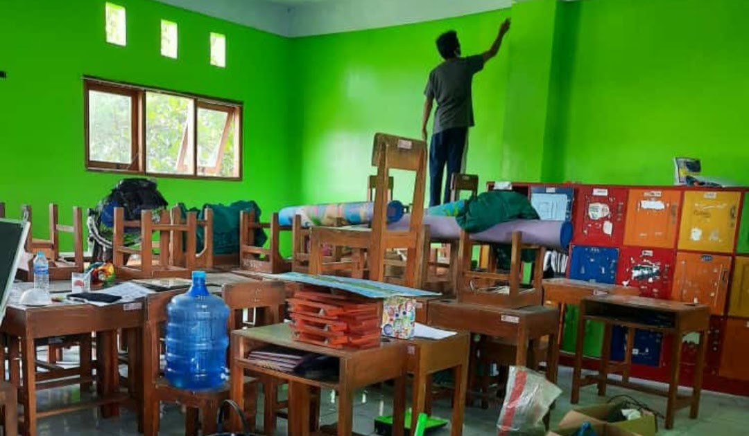 Jasa Tukang Cat Rumah Dan Gedung Jogja Ruang kelas Hijau