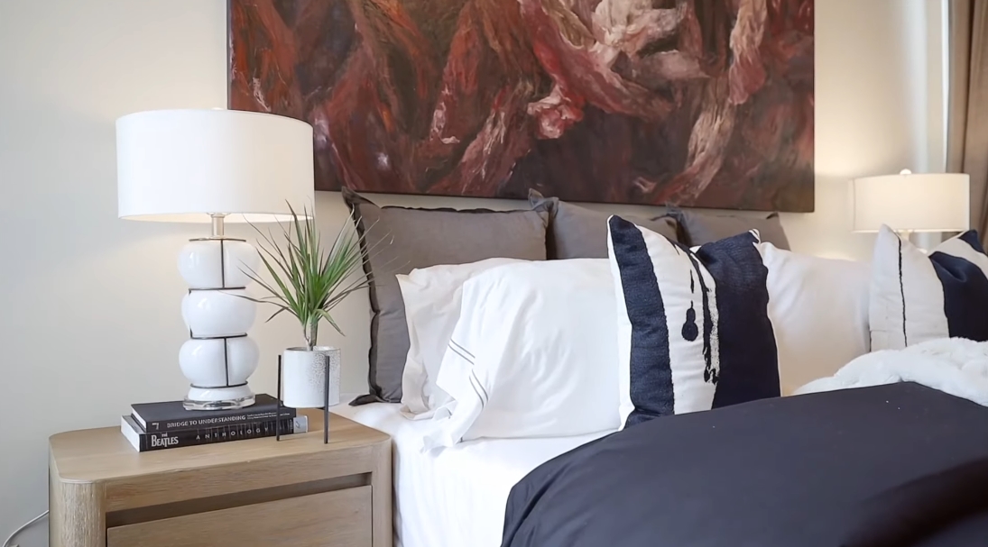 27 Interior Design Photos vs. 957 Grove St, San Francisco Luxury Townhouse Tour