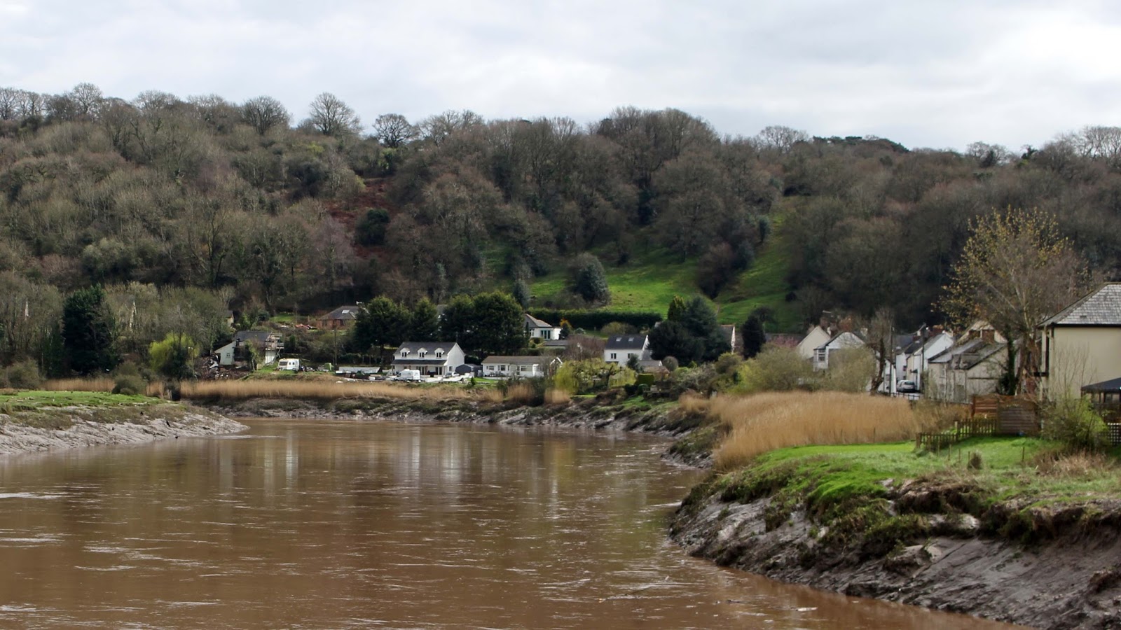 sconzani Caerleon an alternative view