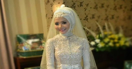 gaun pengantin hijab