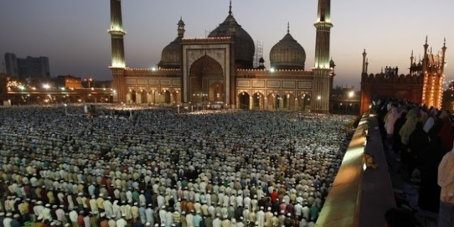 Di Tahun 2050, Islam Bakal Jadi Agama Terbanyak di Dunia. Benarkah Ini Alasannya? Di Tahun 2050, Islam Bakal Jadi Agama Terbanyak di Dunia. Benarkah Ini Alasannya?