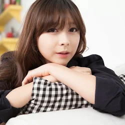 Seo Han Bit – In Maid Costume Foto 19