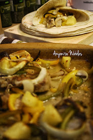 Roasted Pork & Pineapple Tacos Ready for Serving from www.anyonita-nibbles.com